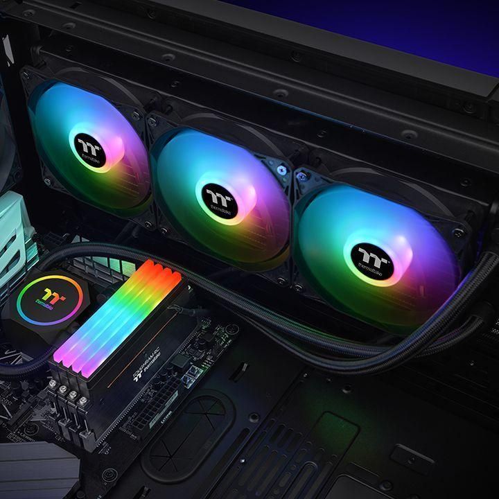 Водяное охлаждение Thermaltake Floe RC360 CPU & Memory AIO Liquid Cooler (CL-W290-PL12SW-A)
