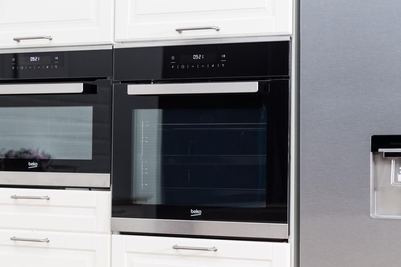 Духовка електрична Beko BIM25400XPS