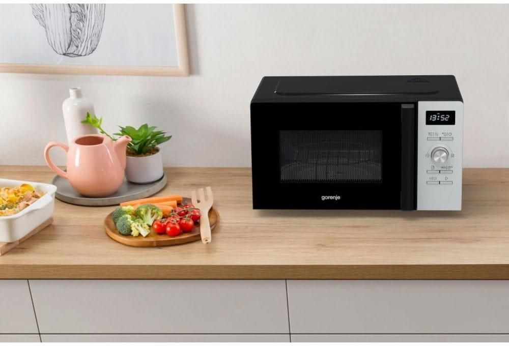 Микроволновка с грилем Gorenje MO20A4XH