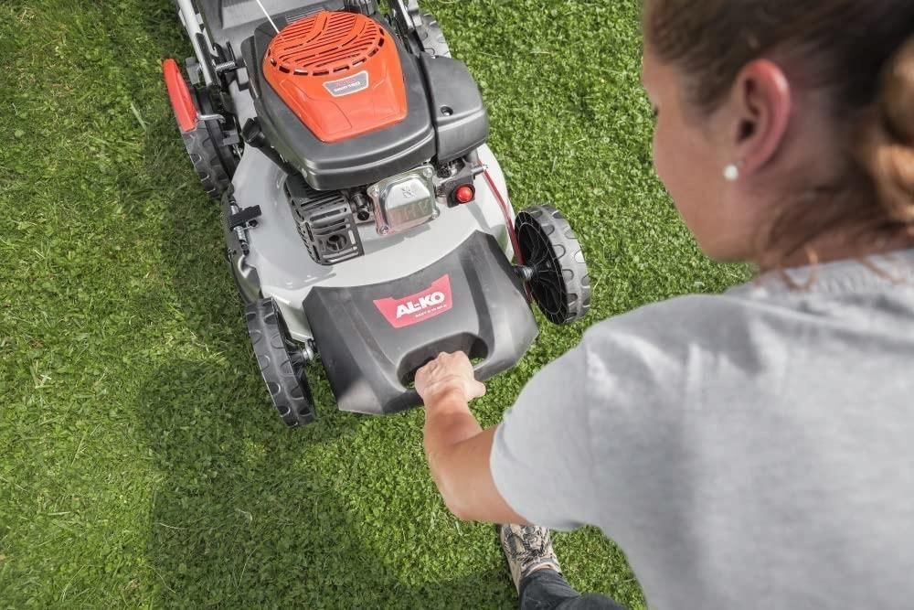 Газонокосилка бензиновая AL-KO Easy 4.60 SP-S (113795)