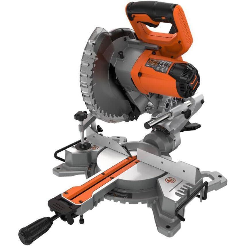 Монтажна пилка Black+Decker BES701