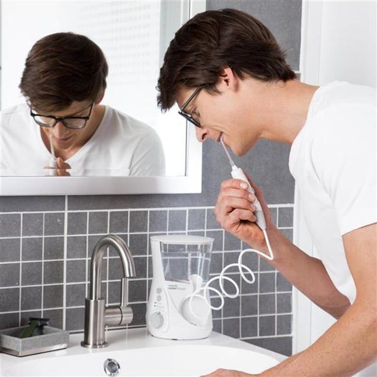 Іригатор Waterpik WP-660 Ultra Professional