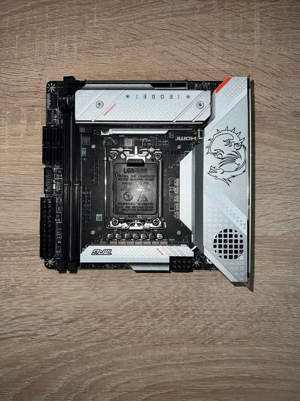 Материнська плата MSI MPG Z790I Edge WIFI