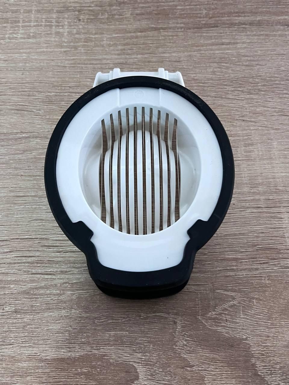 Яйцерезка Oxo Good Grips белая (1271080)