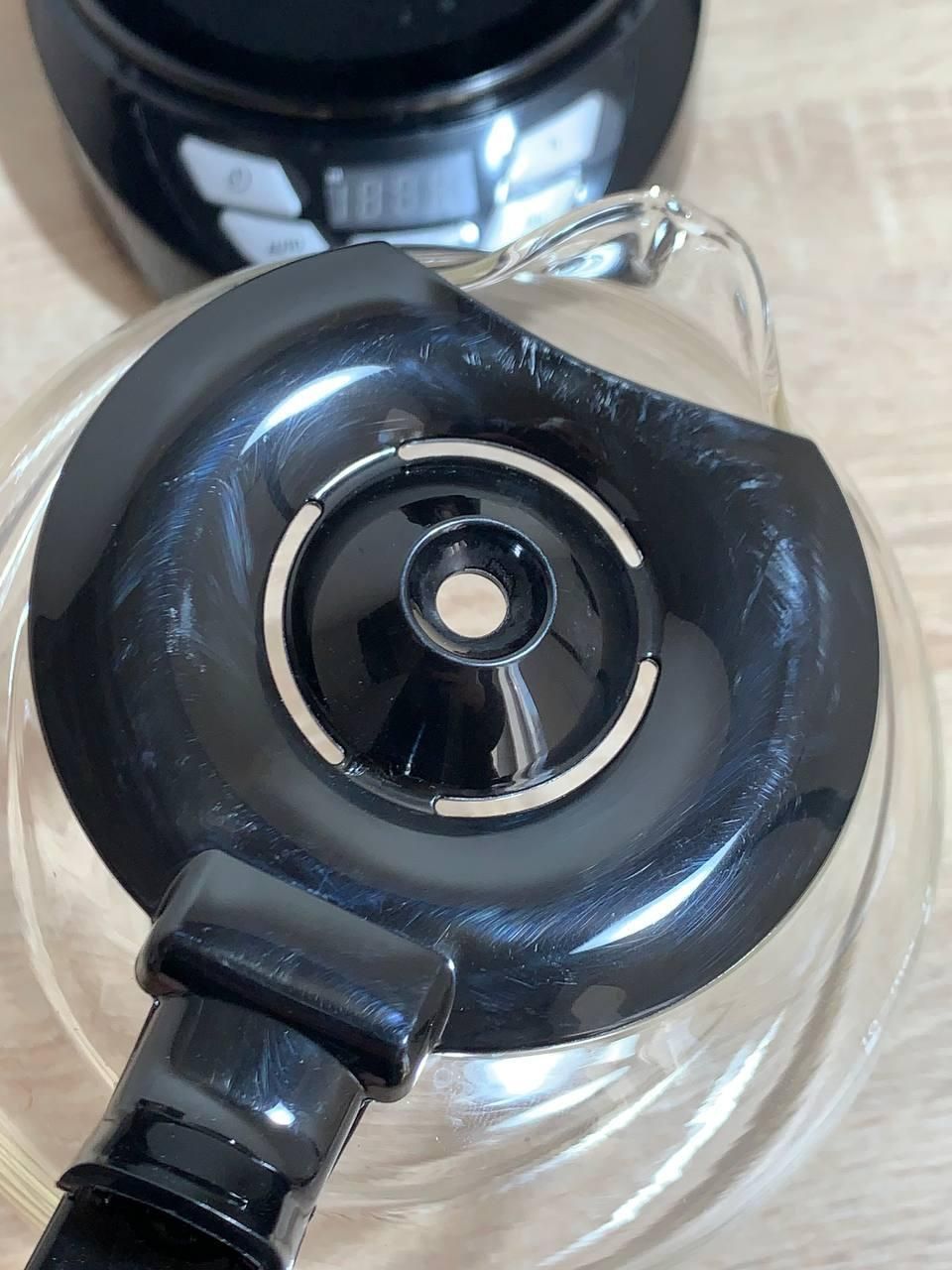 Капельная кофеварка Russell Hobbs Textures Plus 22620-56