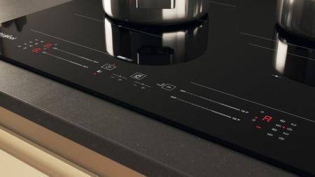 Варильна поверхня електрична Whirlpool WF S5060 CPBF
