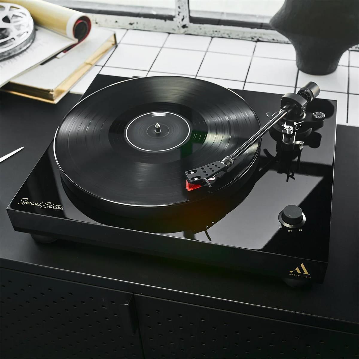 Програвач вінілових дисків Argon Audio TT-4 Special Edition Black