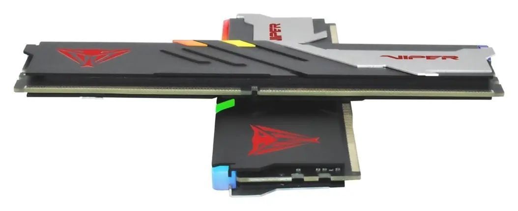 Пам'ять для настільних комп'ютерів Patriot 16 GB (2x8GB) DDR5 6000 MHz Viper Venom RGB (PVVR516G600C36K)