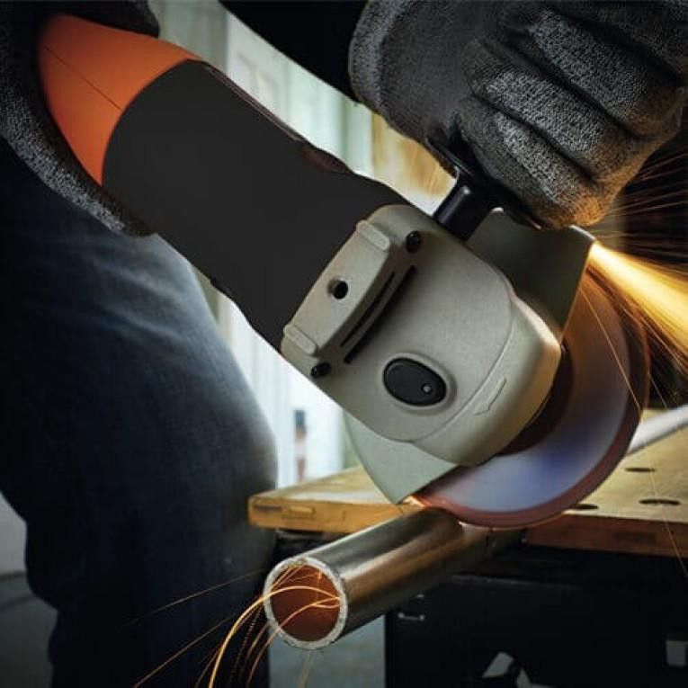 Болгарка (угловая шлифовальная) Black+Decker KG1202