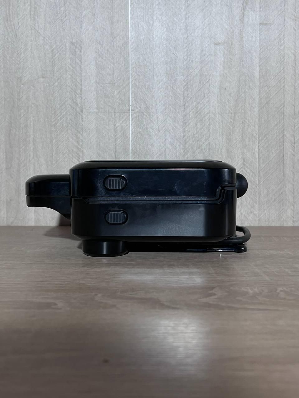 Бутербродниця Breville VST082X